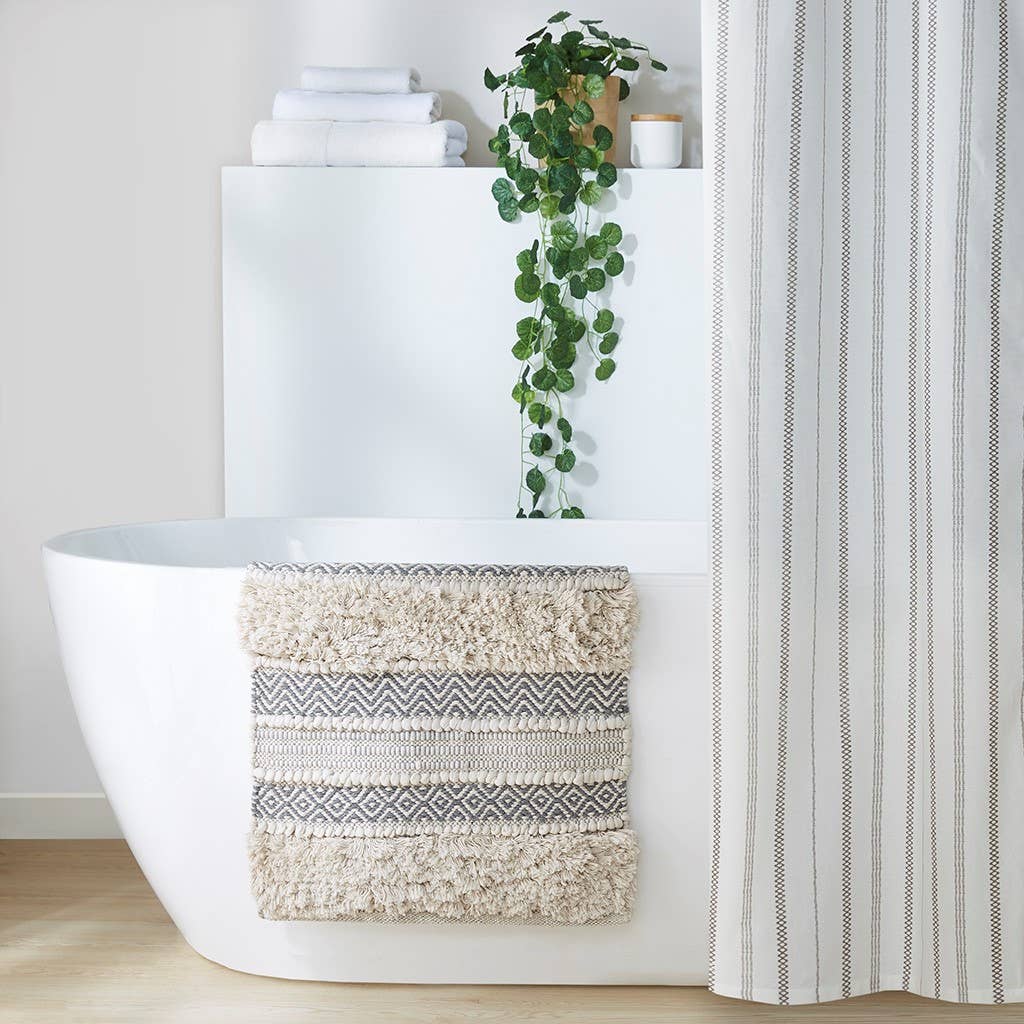 Olliix - Wholesale Bath Mat - Boho Stripe Handwoven Bath Rug, Ivory/Grey2