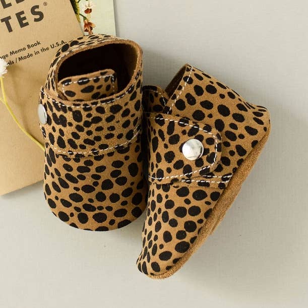 o encaixe inicial: ponto animal por atacado de Mon Petit Shoes