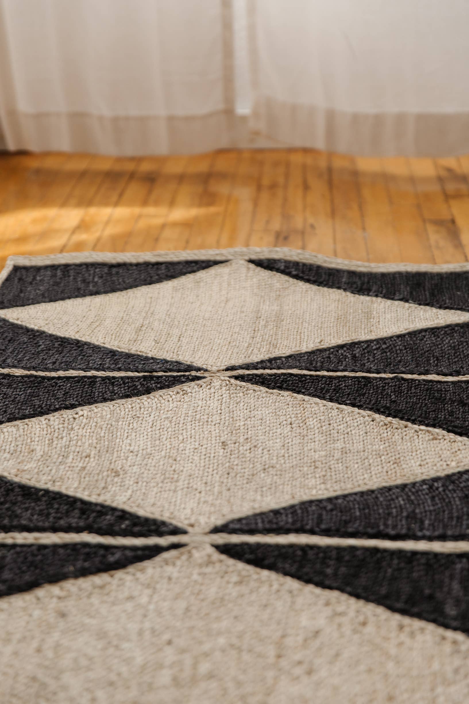 Will & Atlas - Wholesale Runner Rug - Jute 9' Runner, diamond, Charcoal/Natural3