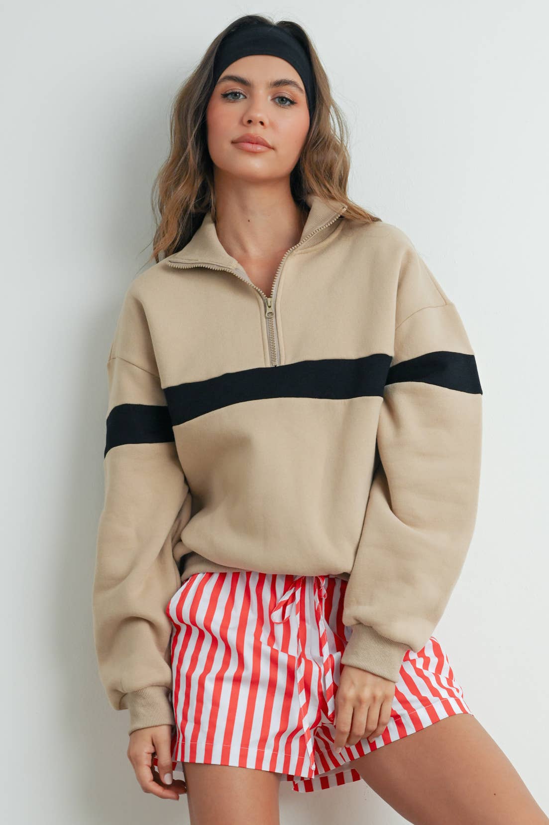 BUTTERMELON - Wholesale Sweatshirt - Women's - Two-Toned Half Zip Collar Sweatshirt - BMT753567