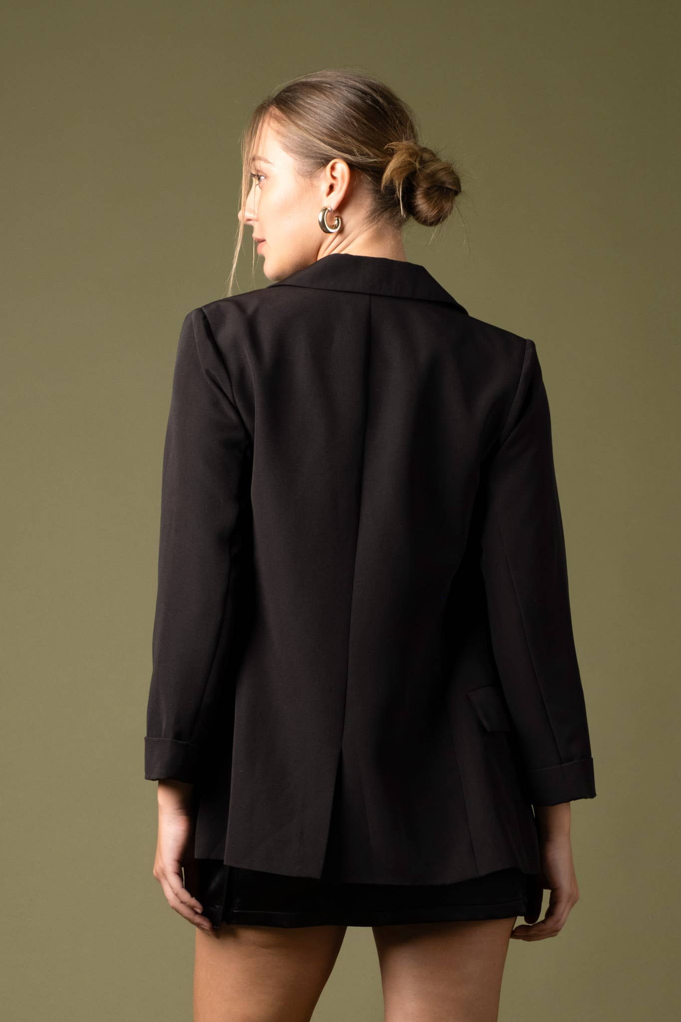 The Workshop Studio - Wholesale Blazer - Women's - SOLID FOLDED SLEEVE BLAZER1