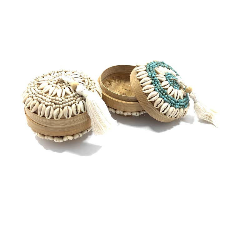 Dewi Lifestyle - Wholesale Decorative Box - Bambu box with beads and kauri shells3