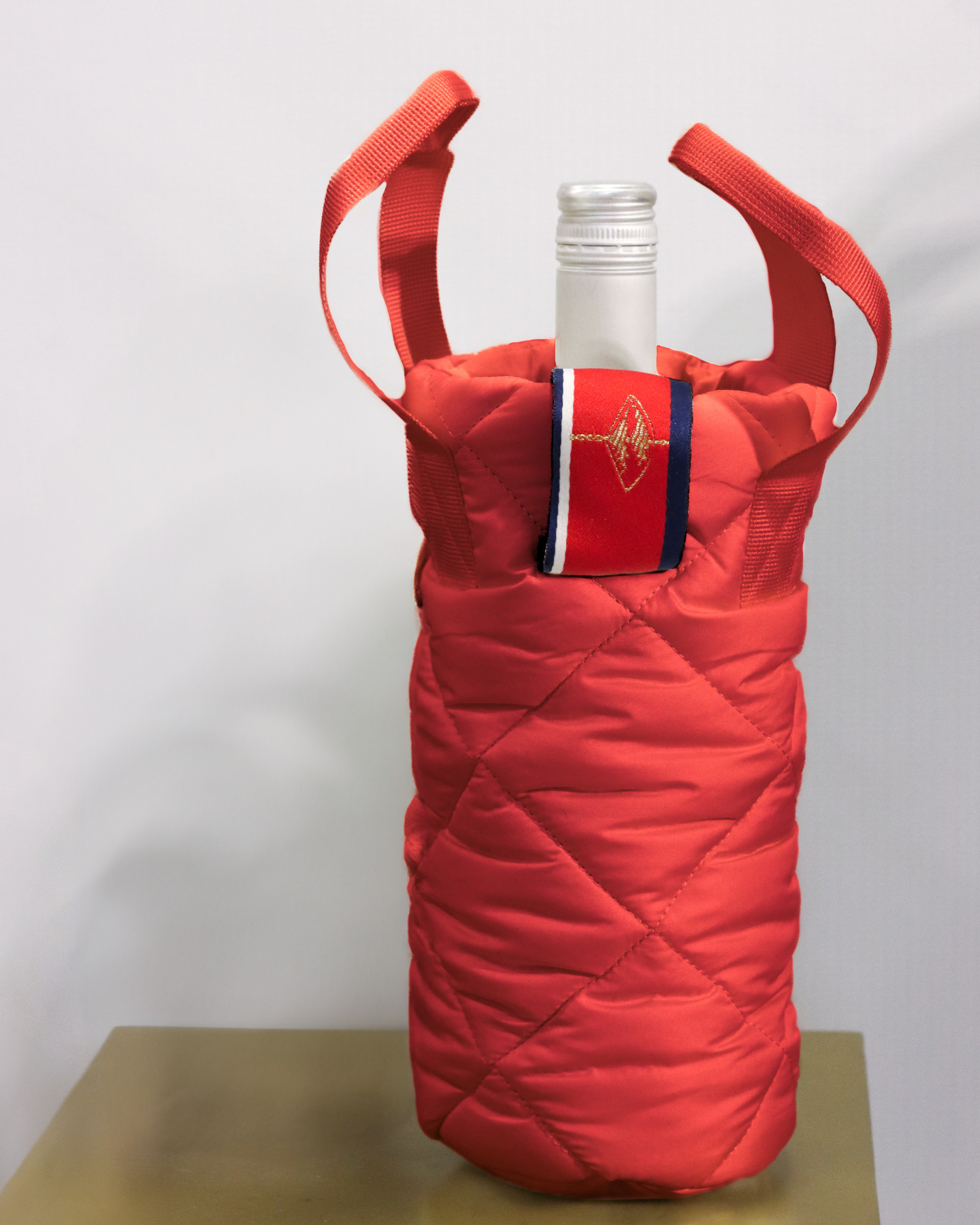Pretty Rugged - Wholesale Wine Tote - Puffer Wine Tote4