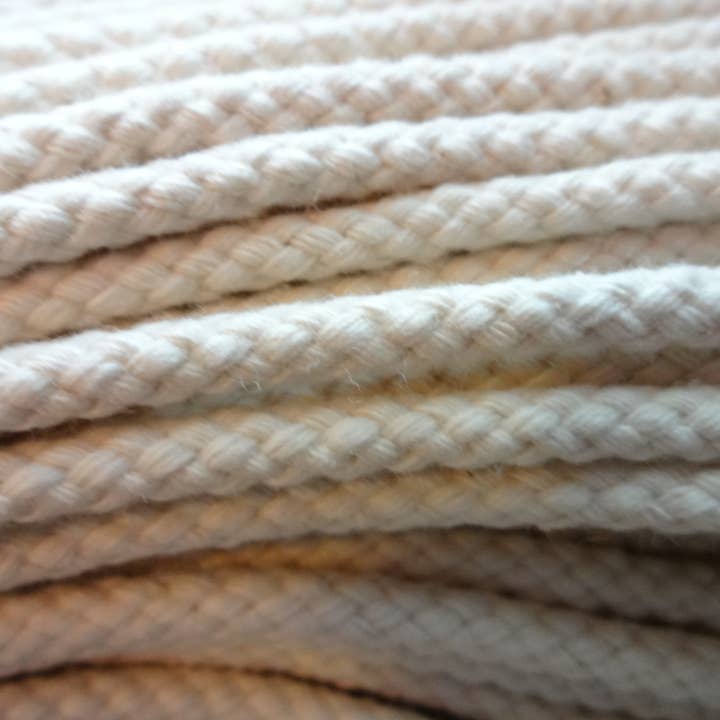 The Foxes Tail - Wholesale Craft Supplies - The Foxes Tail Cotton Clothesline Rope, 100' Hank3