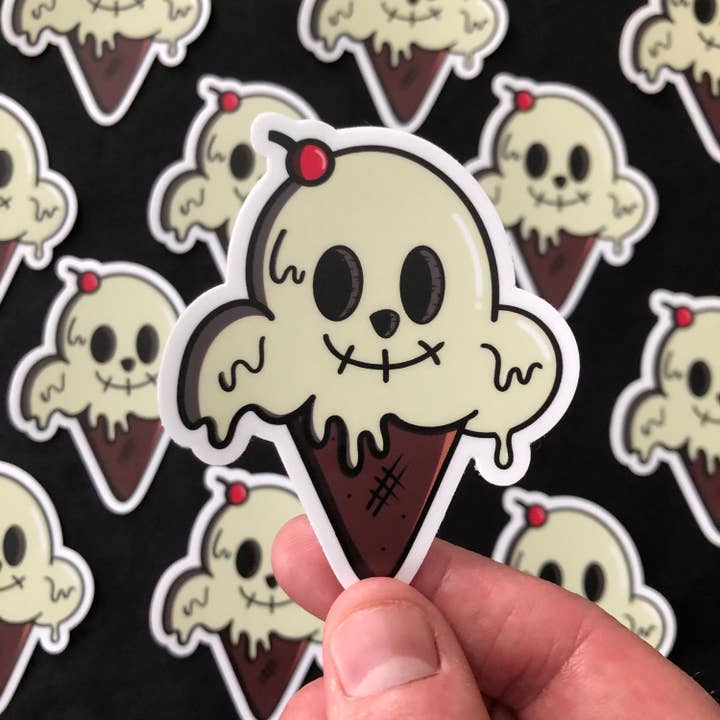 Skull Ice Cream Sticker | Skull Sticker | Spookachtige schattige sticker | IJssticker voor wholesale door Spooky Shake Studios
