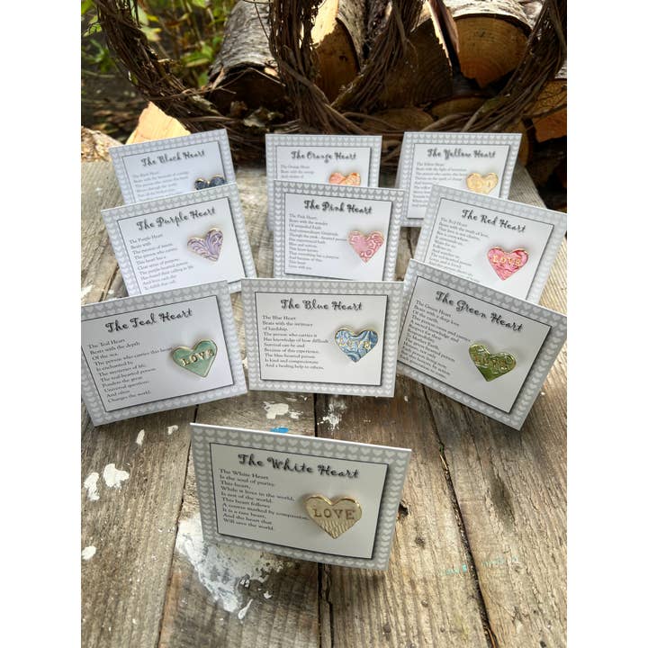 Alfinetes de Presente de Coração Colorido em Poemas por atacado de ExClaymations by Muse Inspiration Enterprises