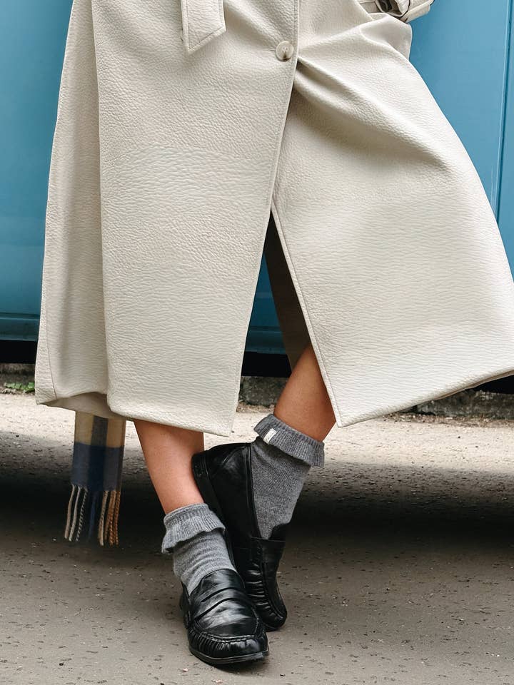 TBCo – wholesale Socks – Women's – Merino Wool Socks in Charcoal Frilly2