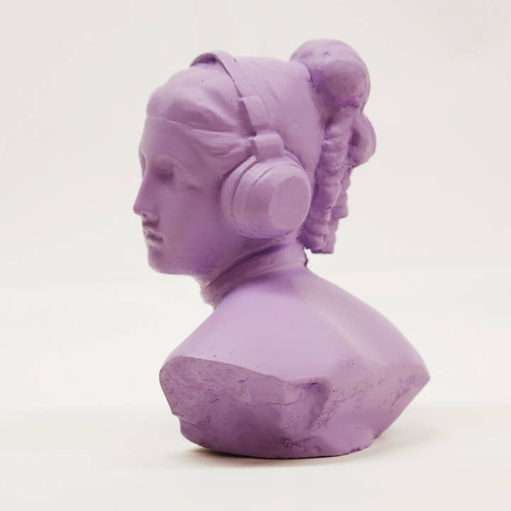 Creators Berlin - Wholesale Sculpture - Purple Techno Nymph1