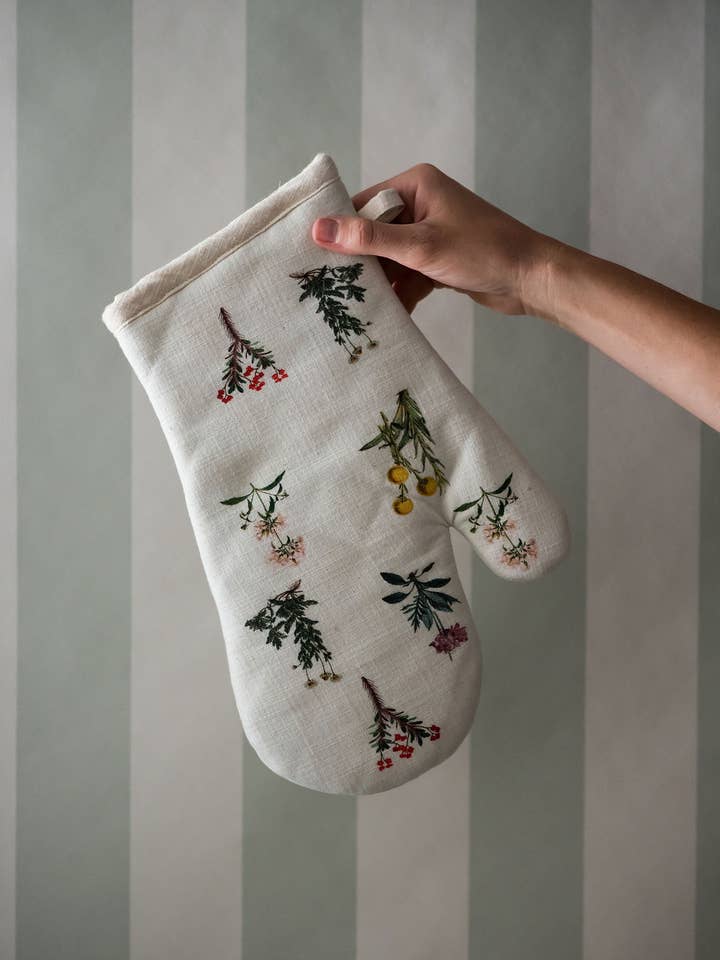 Flora Oven Mitt for wholesale by Galley and Fen