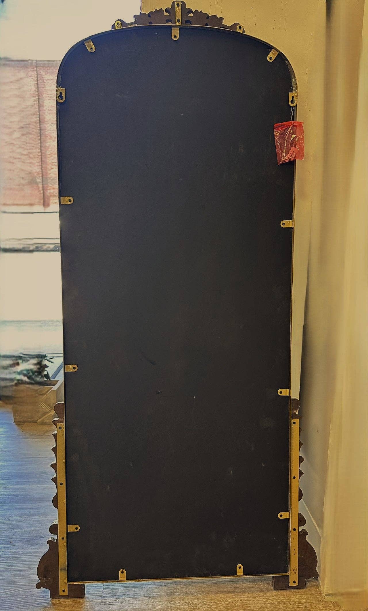 Vagabond Vintage - Vendita all'ingrosso Specchi da parete - Specchio da parete ad arco in stile antico con cornice finitura oro5