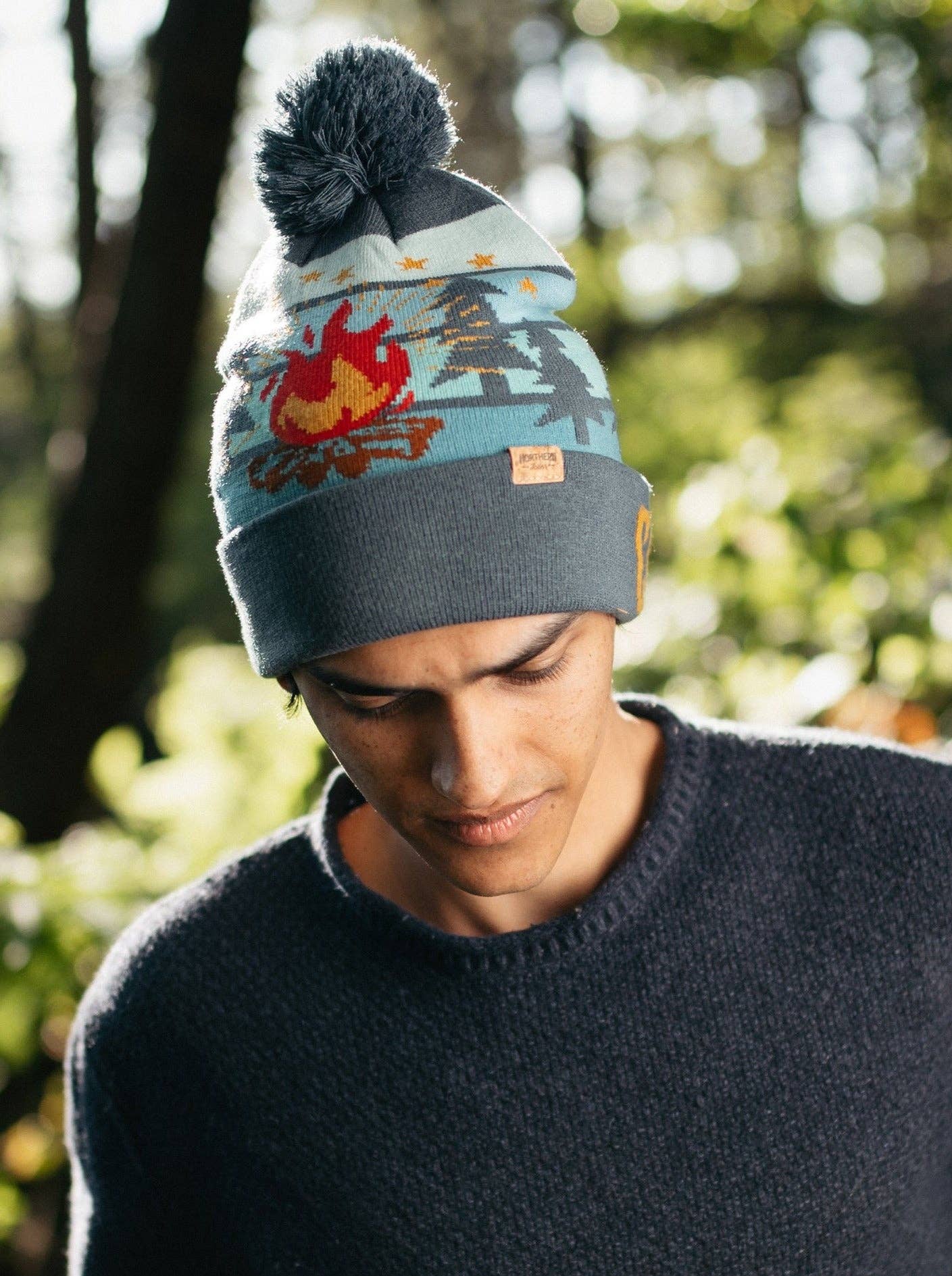 Northern Icons Creations INC - Wholesale retailermonster - Kamp Leven Muts met Pompon, Warme Gebreide Wintermuts voor Kamperen7