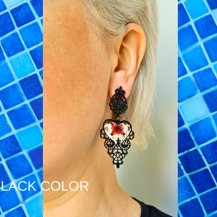 Boucles d'oreilles pendantes de style vintage avec magnifique Portu miniature pour la vente par LUSO TILES JEWELRY