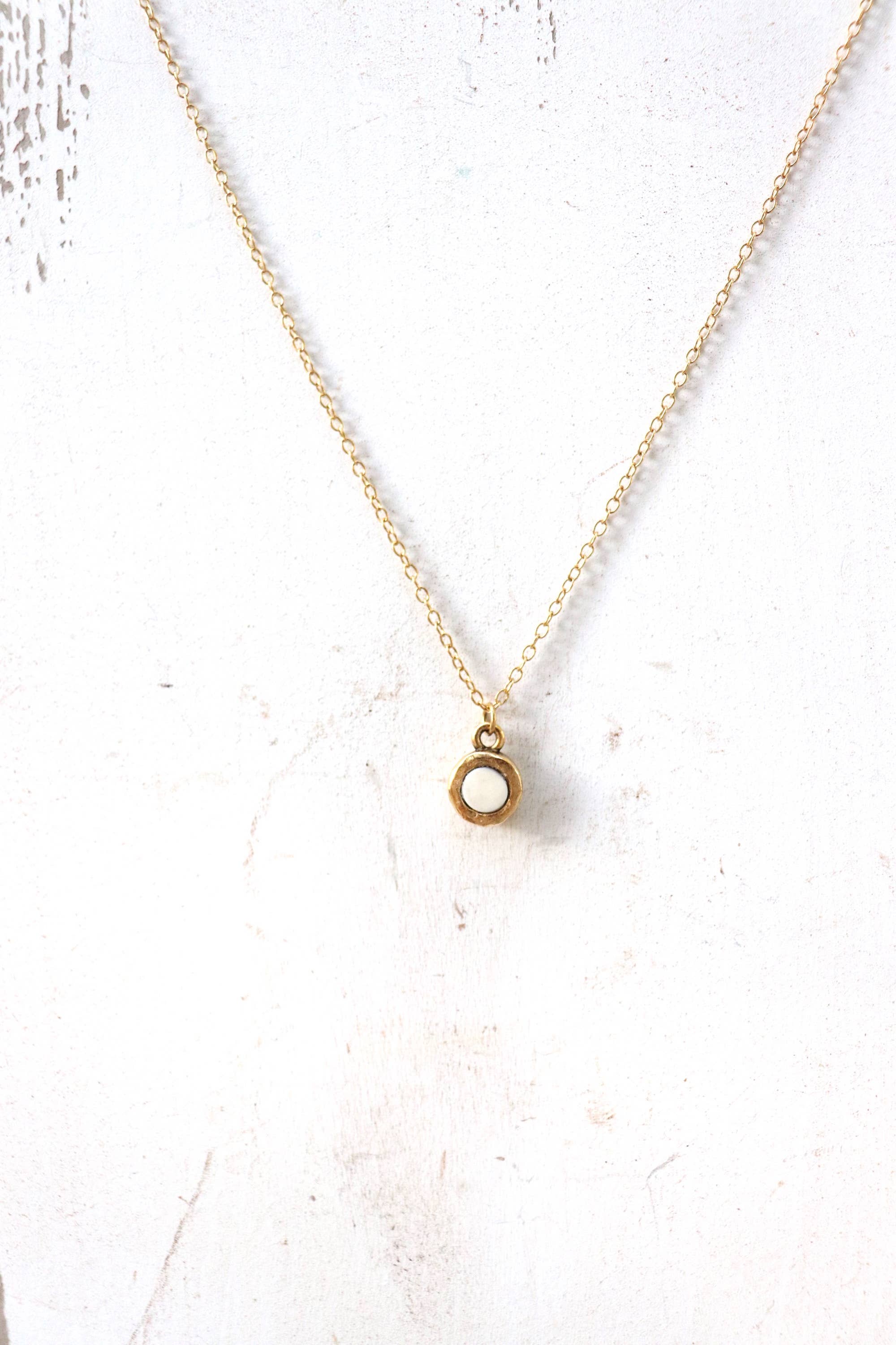 Cedar and Cypress Designs – Großhandel Kette mit Anhänger/Charm – Jillian Halskette - Knochen2