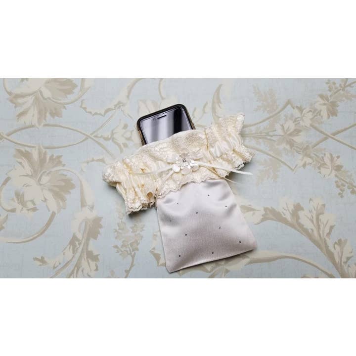 Ivory Cell/flask Pocket Garter for wholesale by Simply Charming