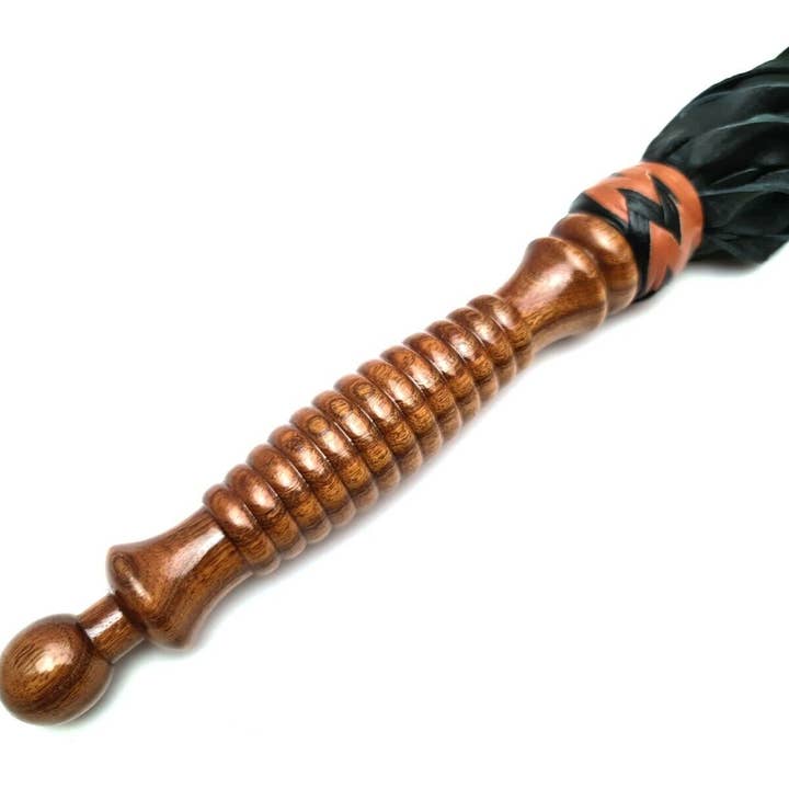 Fitch&Co - Wholesale Sex Toy - Flogger - Wood handle Flogger with Leather Tails (Copy)1