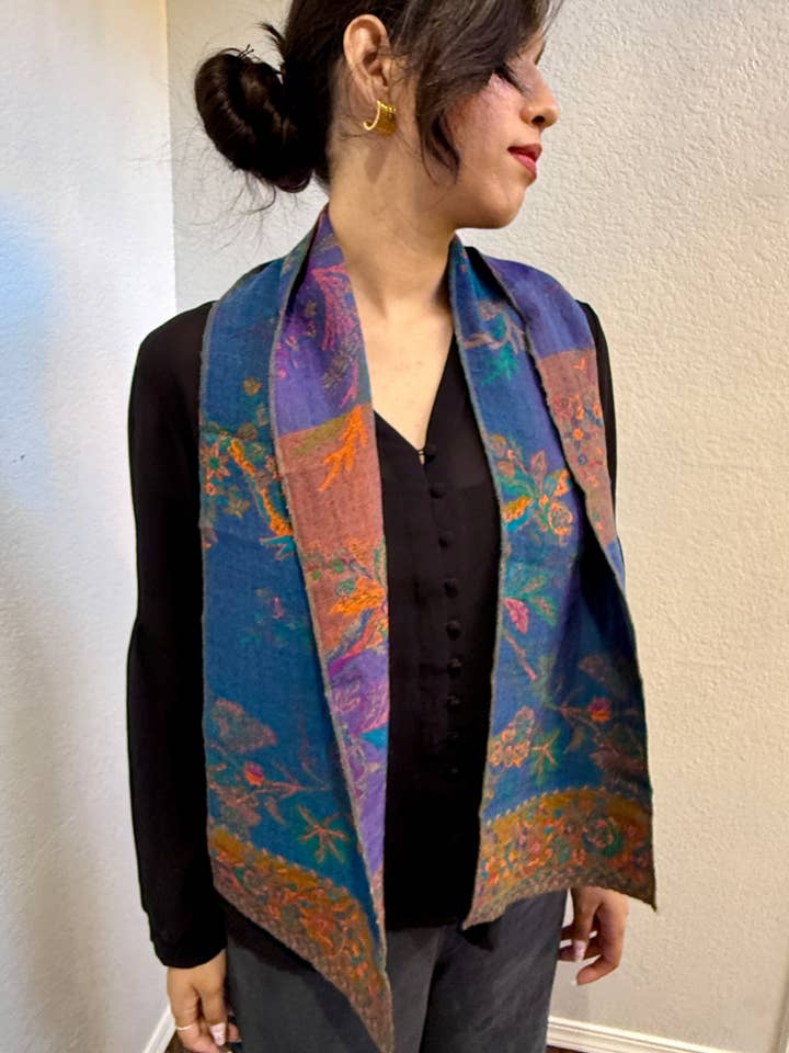NEW ! 508/ Neck scarf~ Turquoise bird for wholesale by In Style Scarves