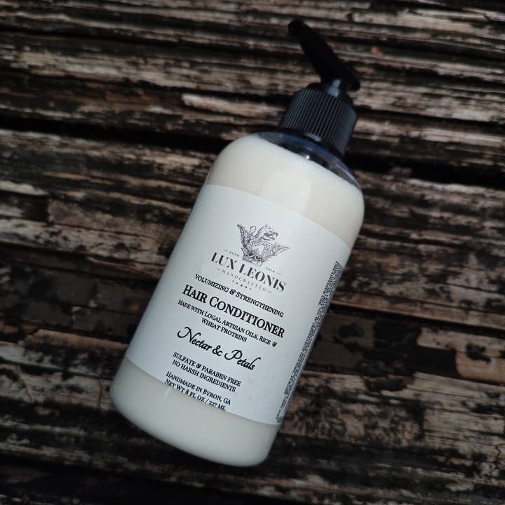 Nectar and Petals hair conditioner hotel collection for wholesale by Lux Leonis