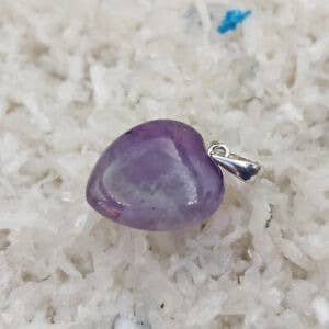 Shamans Crystal – Großhandel Individueller Charm/Anhänger – Herz-Anhänger aus Edelsteinen mit silberner Öse – Amethyst, Aventurin, Tigerauge & mehr1