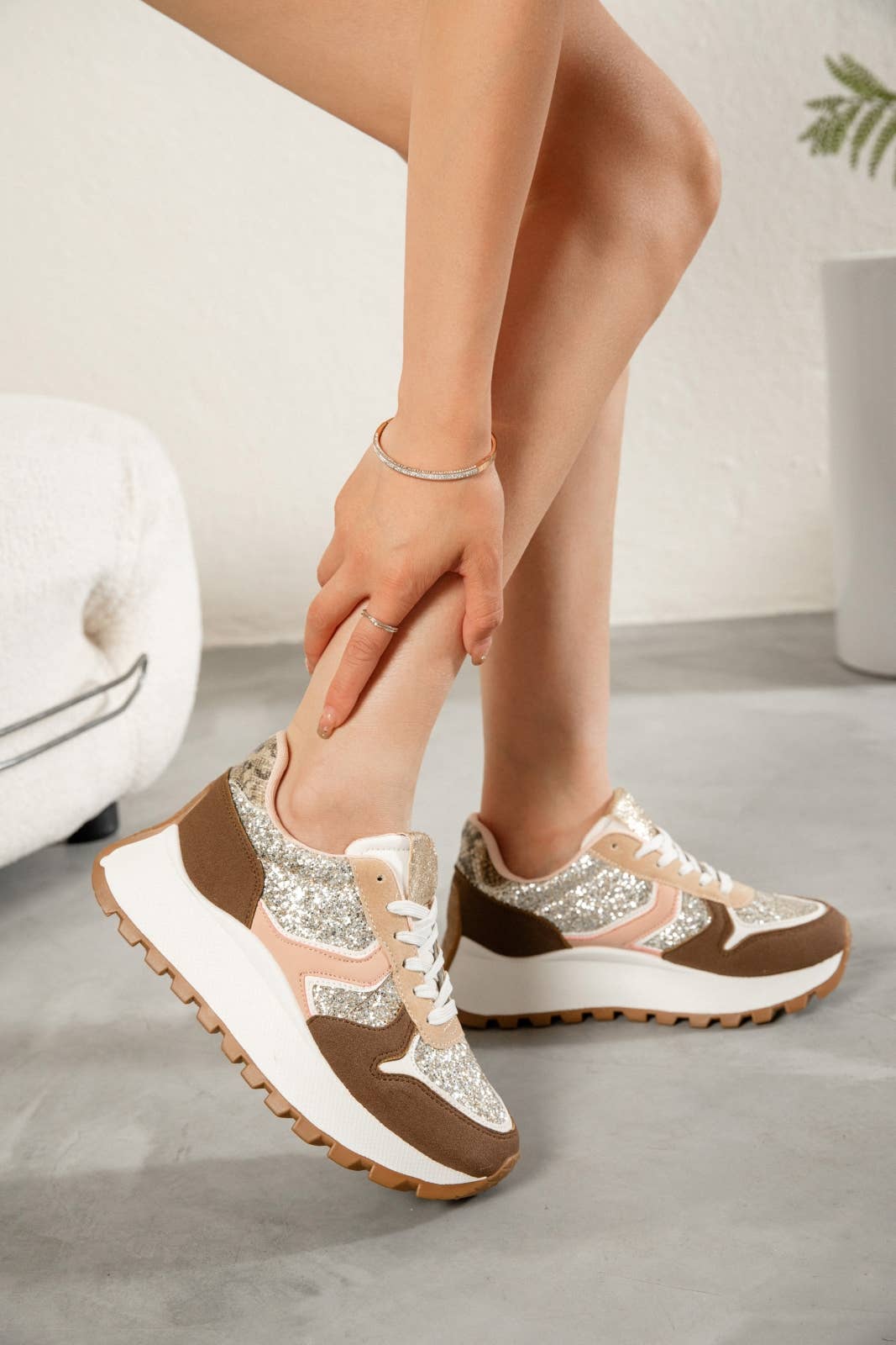 ERYNN - Wholesale Lifestyle Sneakers - Women's - - CAROLINE15