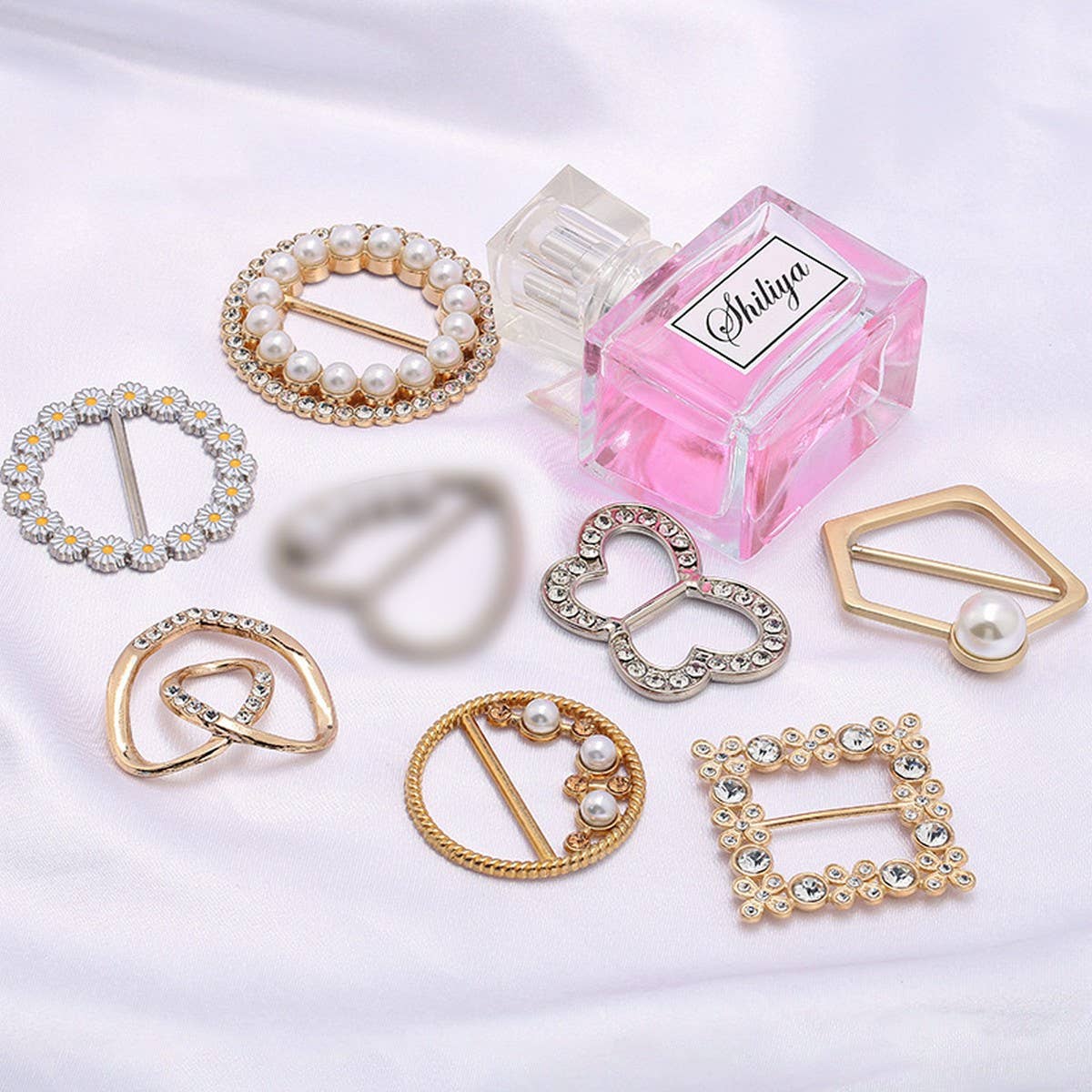 ACCITY - Wholesale Scarf Clip - Women's - METAL RING SIMPLE SCARF RING WITH NO UPKEEP_CWMM21629