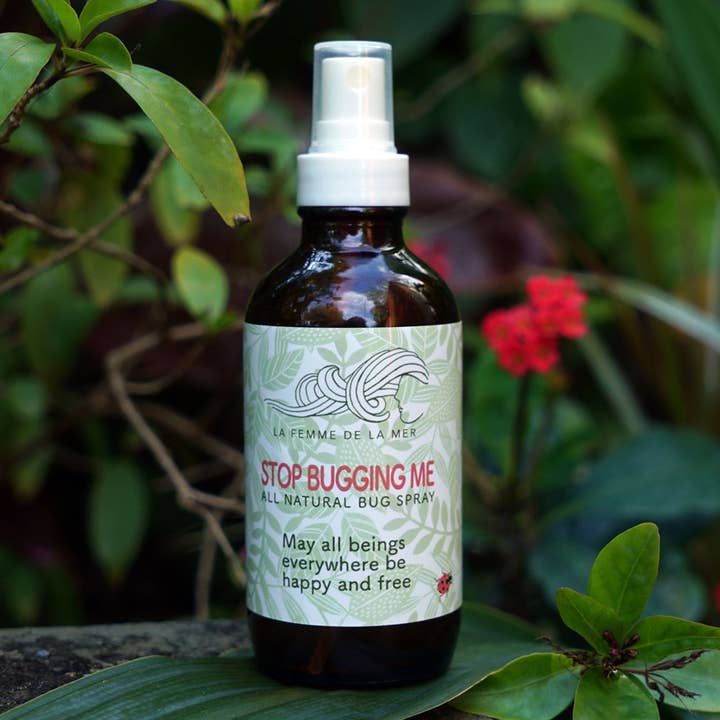 ARRÊTE DE M'EMBÊTER | RÉPULSIF NATUREL CONTRE LES INSECTES pour la vente par La Femme de La Mer