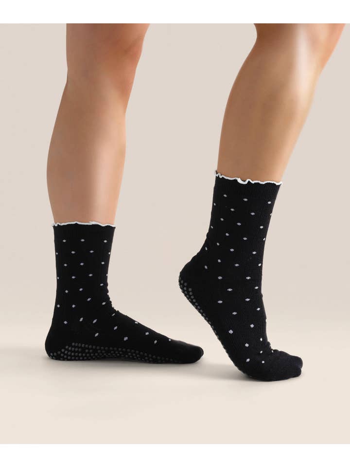 MoveActive – Großhandel Socken – Damen – Crew Grip Socken - Schwarze Polka Rüsche2