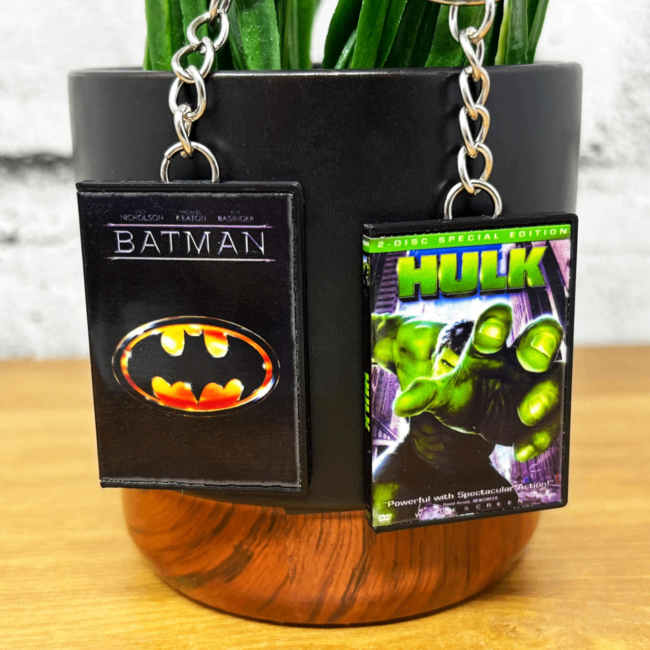 BitsyLabs - Wholesale Keychain - Unisex - Superhero Movie (A-H) Keychains2