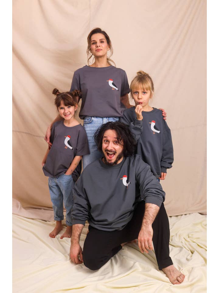 Dont Grow Up - Wholesale Screen Printed T-Shirt - Kids - SEAGULL ON GRAY OVERSIZE SHIRT (DELIVERY APPROX. 14 DAYS)