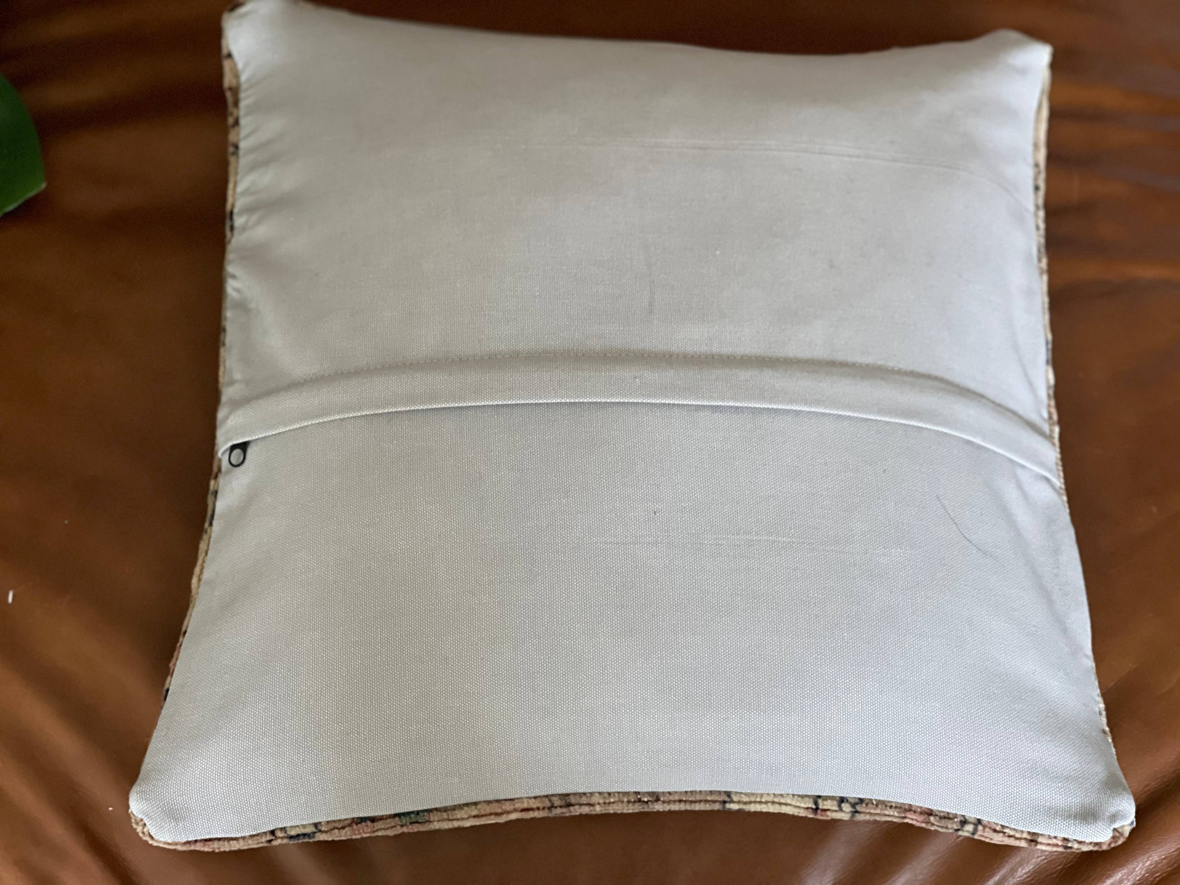 Vintage Loomz - Wholesale Throw/Decorative Pillow - Vintage Turkish Rug Pillow | Pair Available | Cennet 16’8