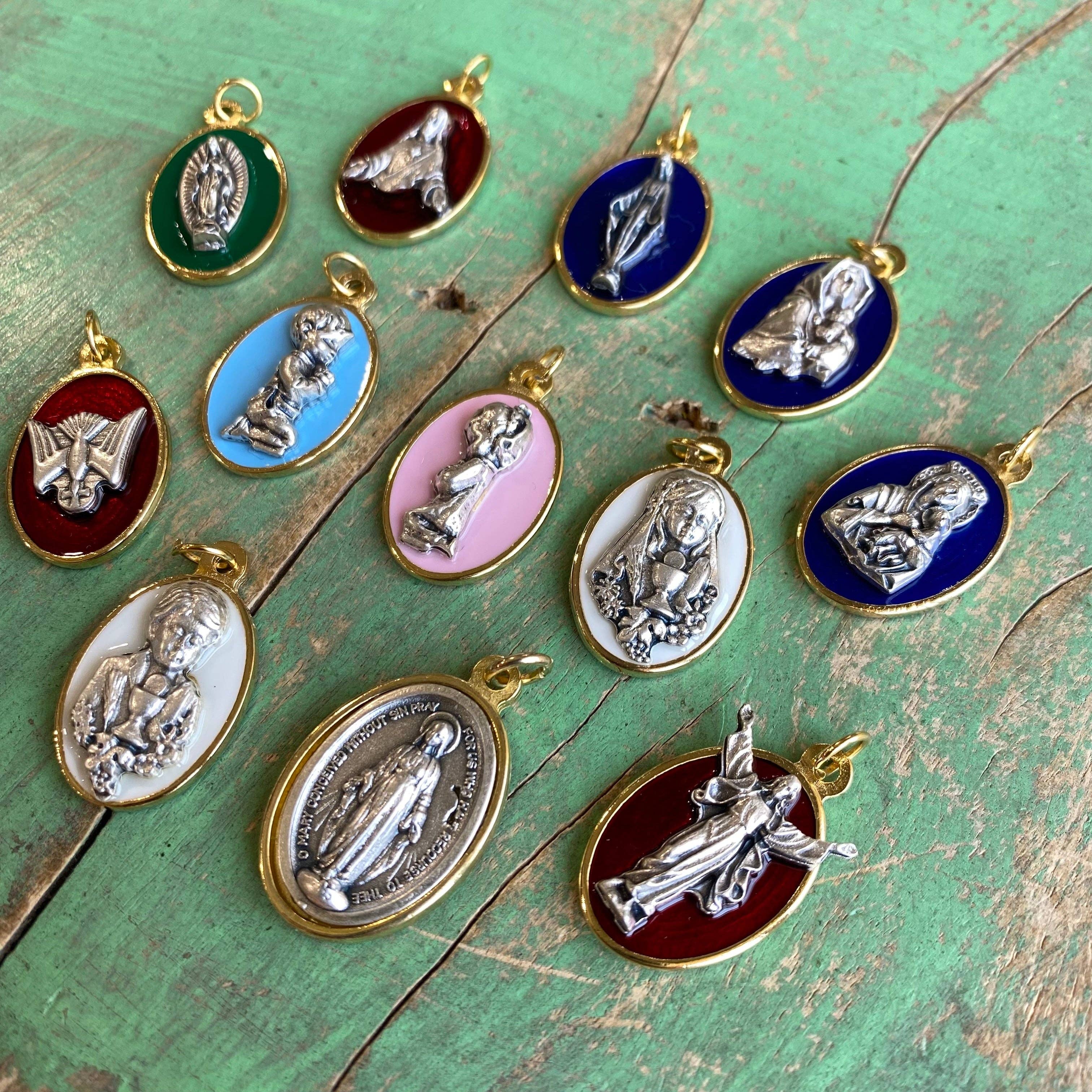 Love and Honor Jesus LLC - Wholesale Individuele bedel/hanger - Italiaanse ovale tweekleurige devotionele medailles17