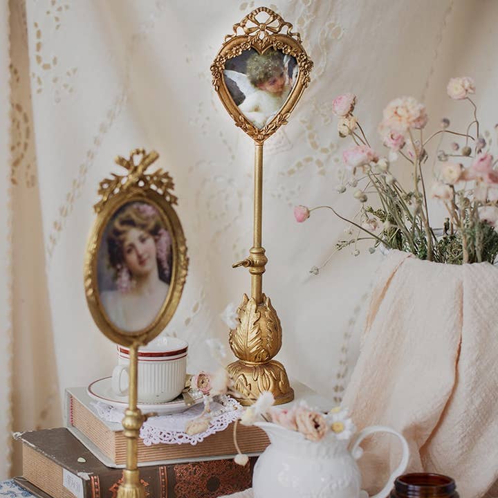 Vagabond Vintage - Wholesale Picture Frame - VINTAGE PEDESTAL PHOTO FRAME