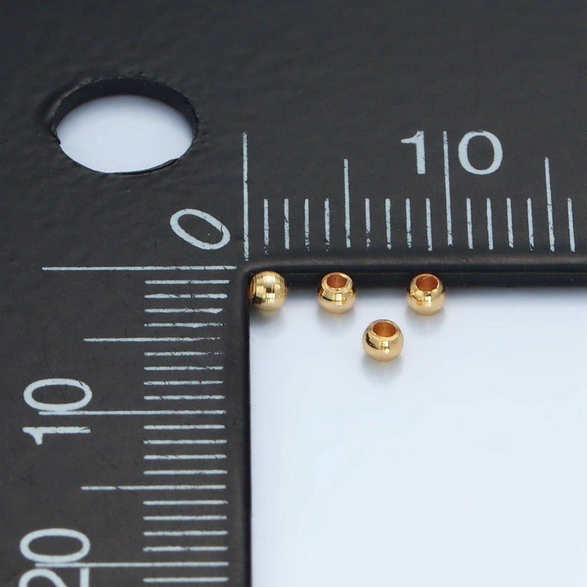 Aim Eternal - Vendita all'ingrosso Perline - Set di distanziatori minimalisti 2mm in oro 24K riempito | B1001