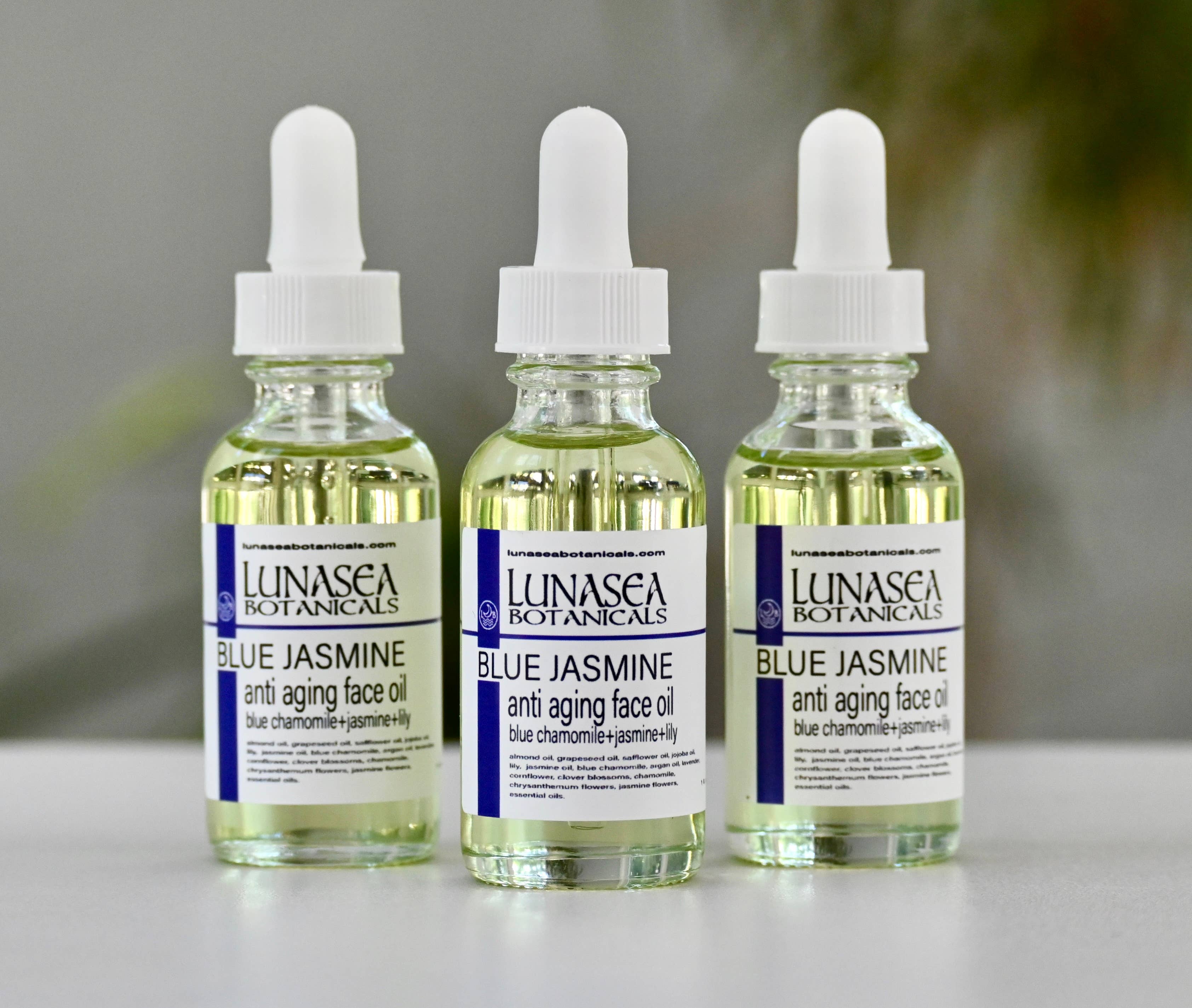 lunasea botanicals - Wholesale Facial Care Set/Kit - Day and Night Skincare Starter Kit5