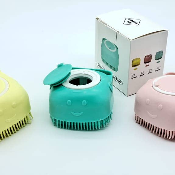 Toys N Treats Box – wholesale Pet brush – Cat/dog – Pamper Shampoo & Massage Brush for Cats/Dogs