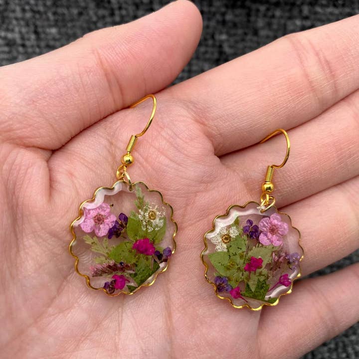 Mio Queena - Wholesale Dangle Earrings - Pressed Dried Flower Dangle Earrings - PDF