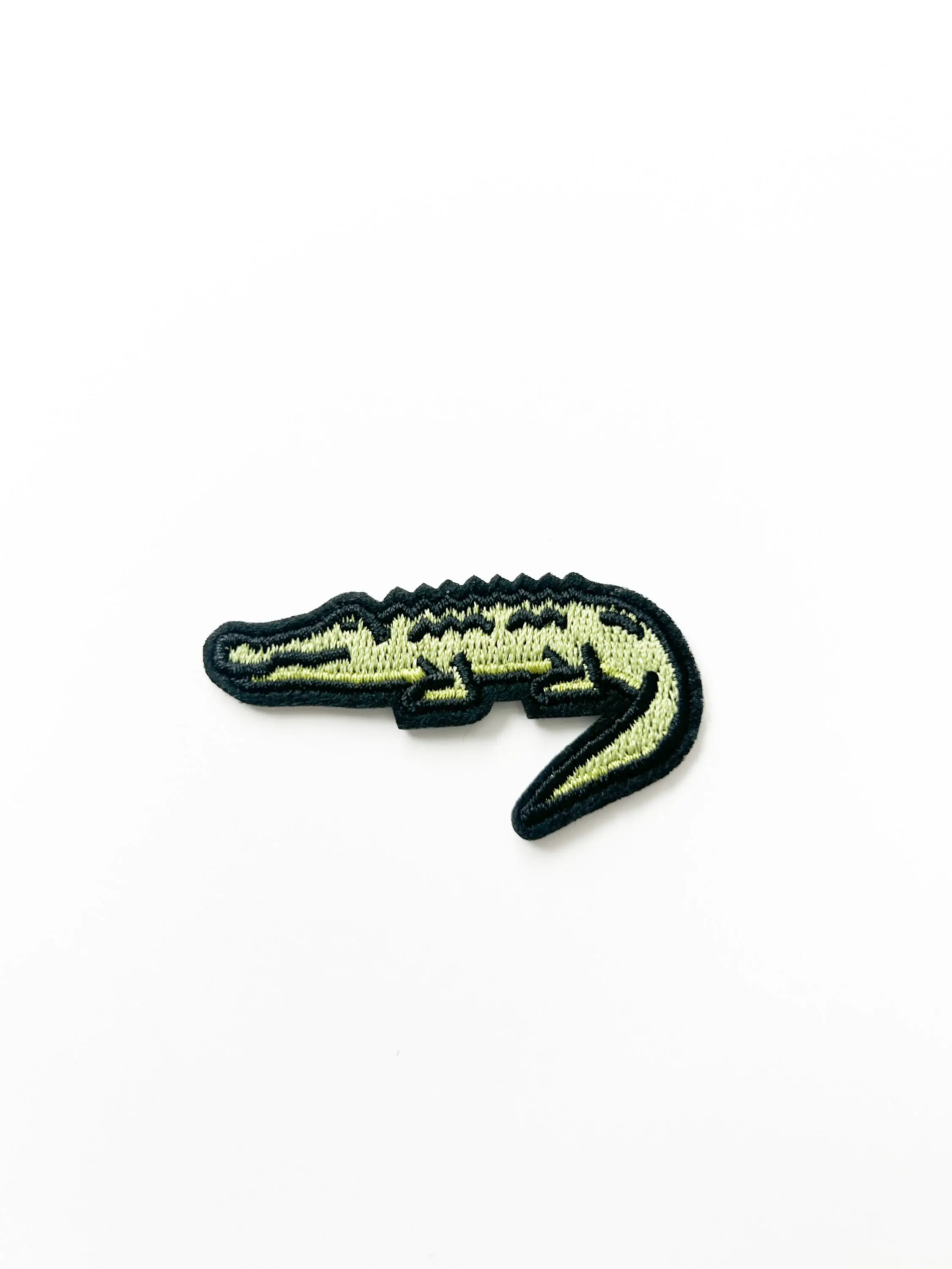 Field Trip Threads - Wholesale Patch - Alligator Embroidered Iron On Patch Green Crocodile1