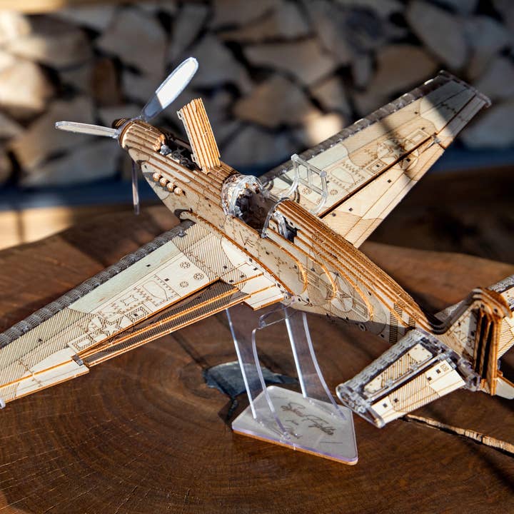 MADNESSTOYS - Wholesale Decorative Tabletop Object - Speedfighter7