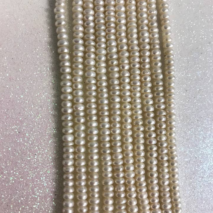 The Bead Bazaar - Vente Perle - Perles d'eau douce à boutons délicats, perles d'eau douce mauves de 5 x 6 mm, petites perles d'eau douce pour collier, perles en vrac pour la fabrication de bijoux1