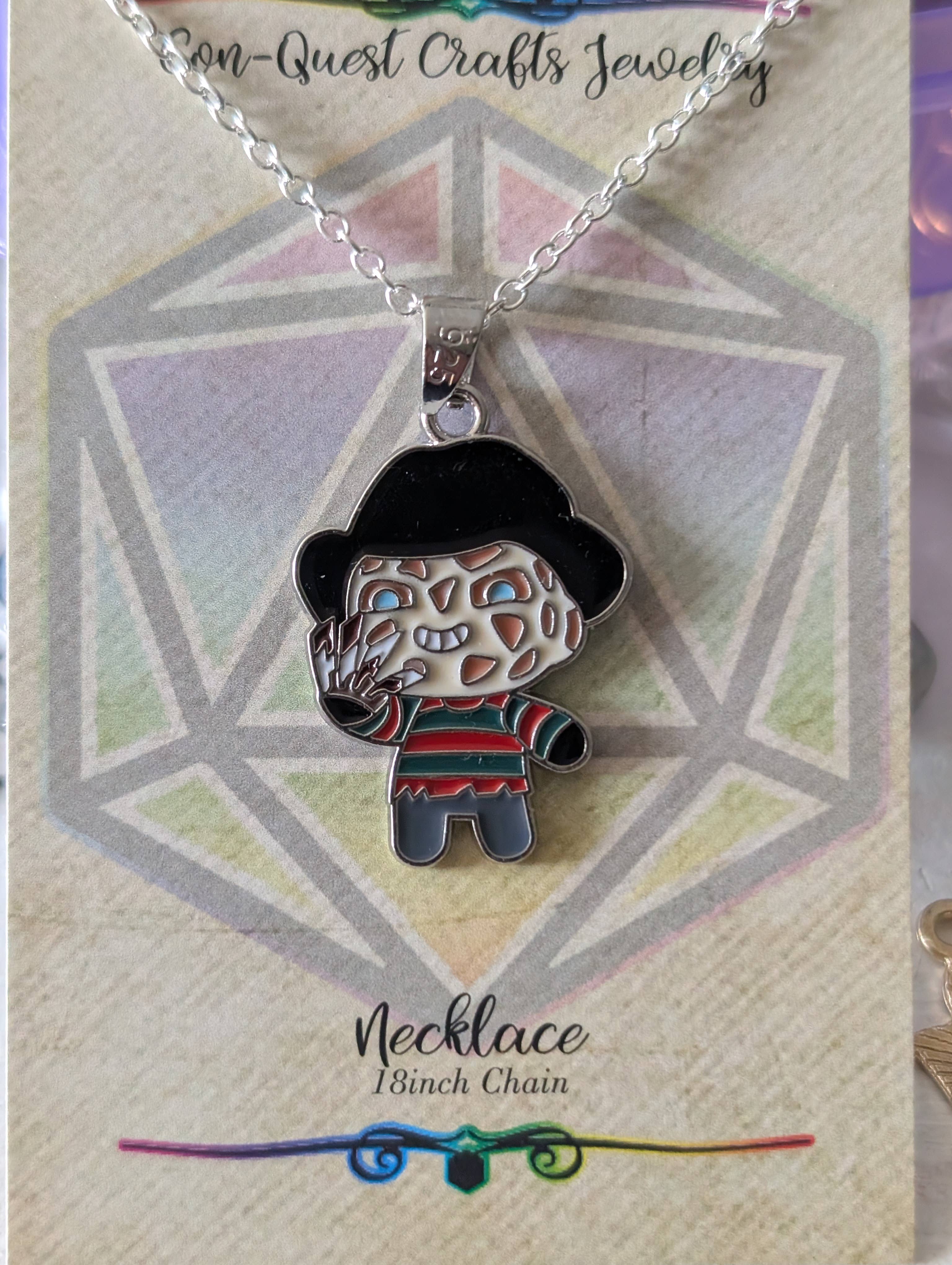 Con-Quest Crafts – wholesale Smycken – Smycken med skräckfilmskaraktärer: örhängen, halsband och dragkedjehängare25