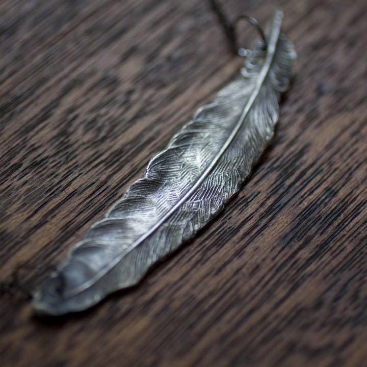 Plume - Grote veren ketting voor wholesale door Farmhouse Moon