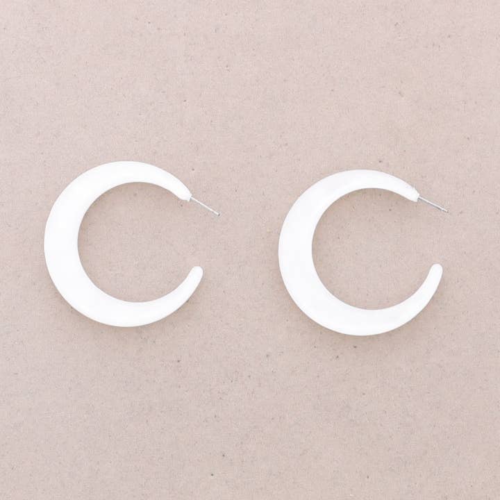 Créoles en résine pour la vente par Sonata