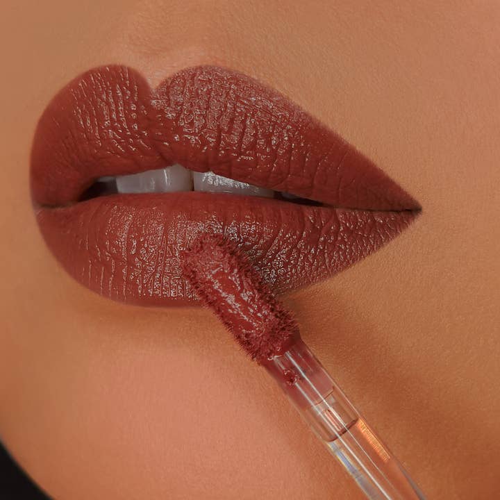 Moira Cosmetics - Wholesale Lipstick - Lip Plush Cream21