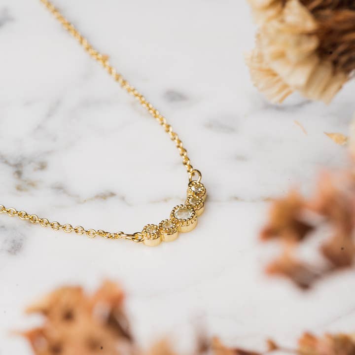 Collana Katelyn | Topazio blu per la vendita all'ingrosso da parte di Heilo Jewelry