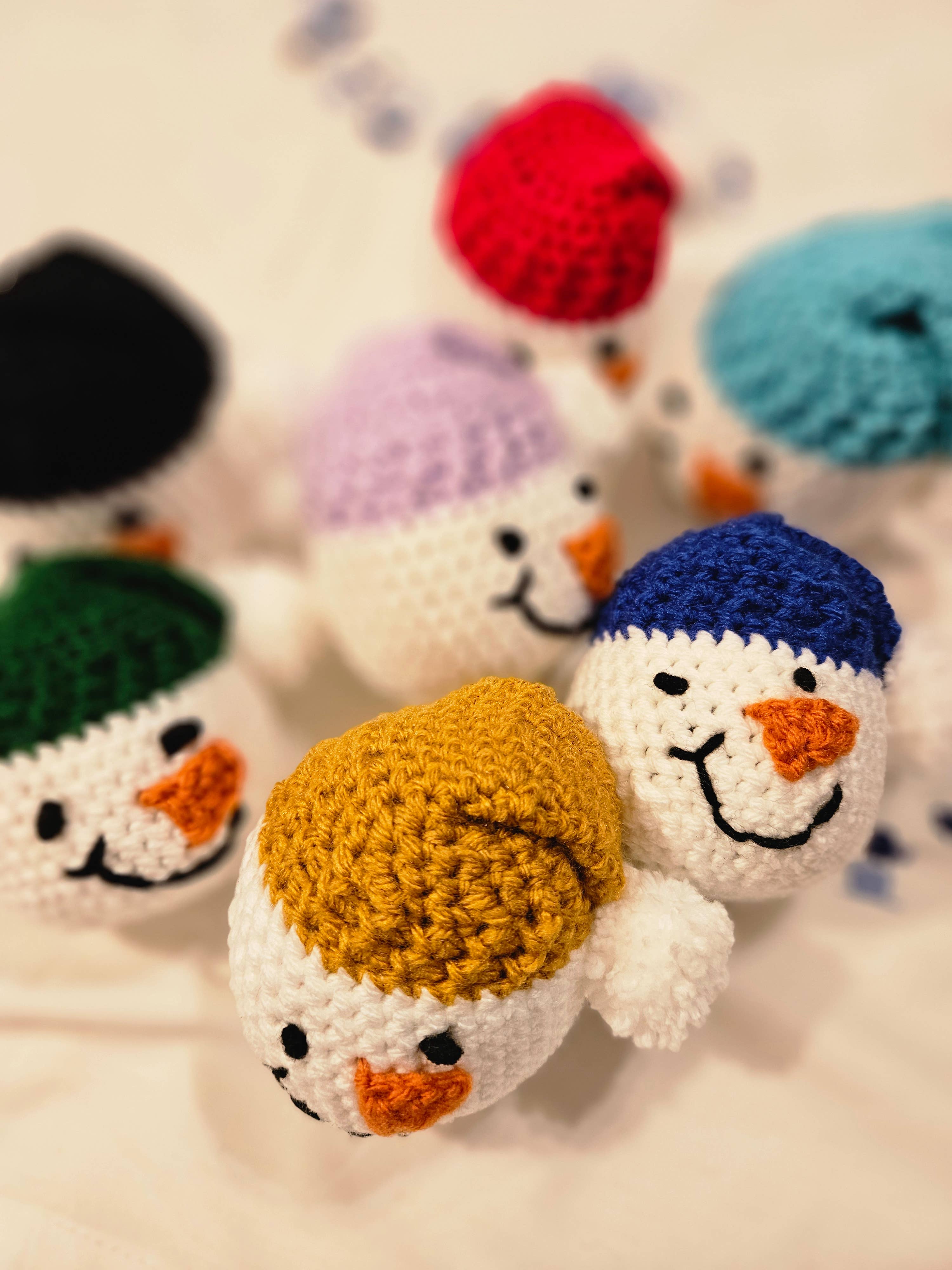 Roots Spice – Großhandel Weihnachtsschmuck – Handgefertigter Schneemann (6er-Pack) — Hergestellt in den USA4