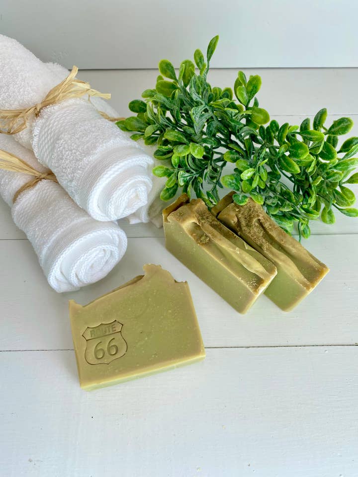 Sabonete de leite de cabra She Gone ~ Sabonete por atacado de The Yummy Soap