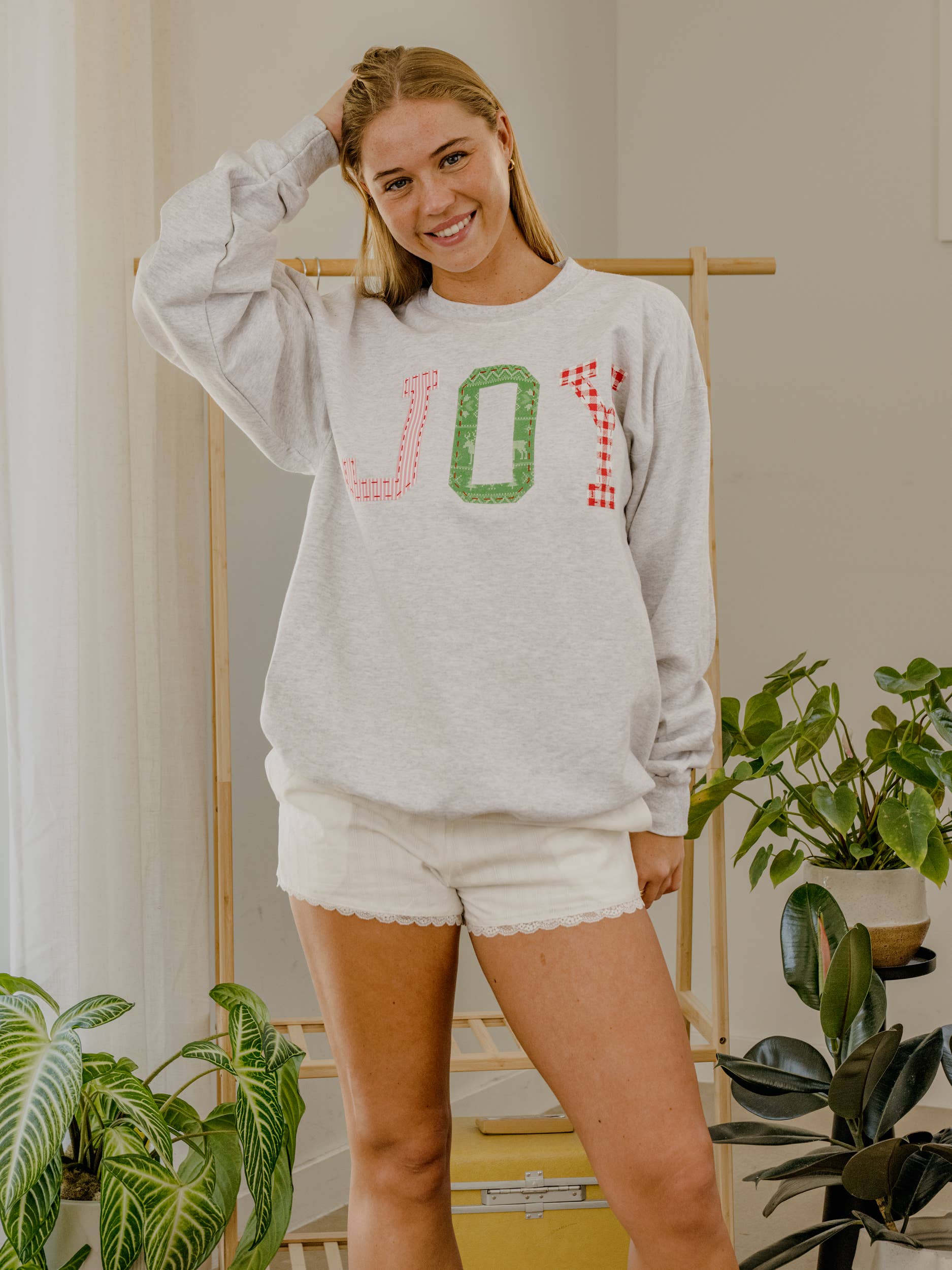 LivyLu - Wholesale Graphic Sweatshirt - Women's - JOY Christmas Quilted Puff Ink Ash Gray Sweatshirt5