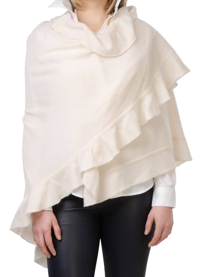 Wrap à volants pour la vente par Cortland Park Cashmere