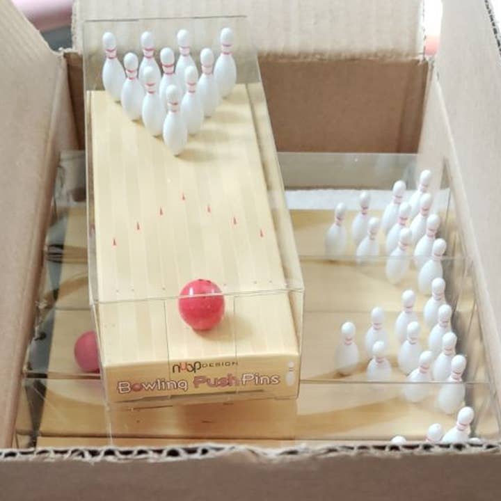JSBlueRidge Toys - Wholesale Board Game - Bulletin Board Bowling Push Pins For Office6