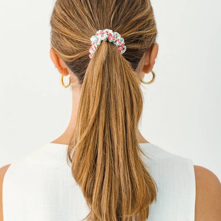TELETIES – Engroshandel Scrunchie – Kvinder – Hårelastik | Lille | Beroligende Koral
