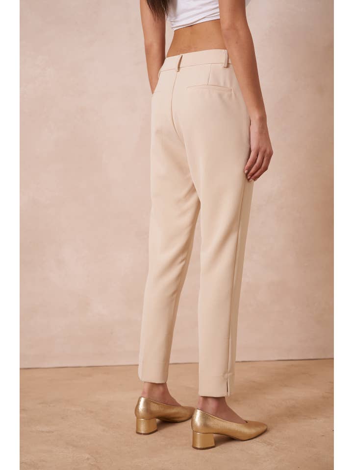 Attentif Paris - Wholesale Broek - Dames - Attentif Paris tijdloze high-waisted sigarettenbroek78